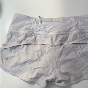 Lululemon Speed Up Short *2.5 in White!